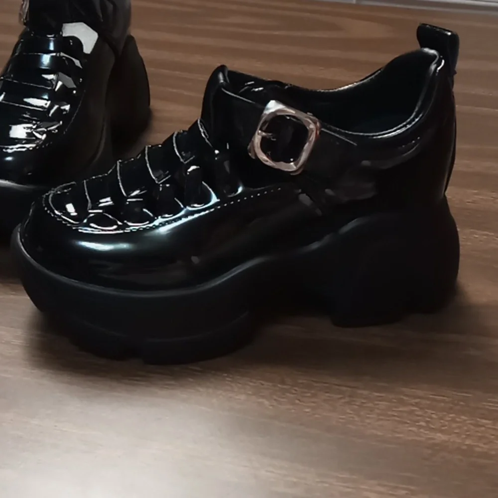 Unbranded Black Polyurethane Platform w Cross Lace Top NWOT Size 37 (US 6.5)
